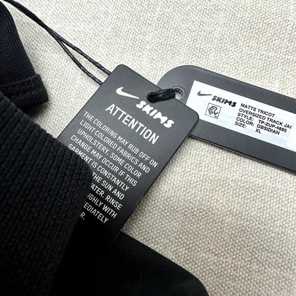 🖤 Nike x SKIMS Matte Tricot Oversized Track Jacket in Obsidian - Picture 5 of 5
